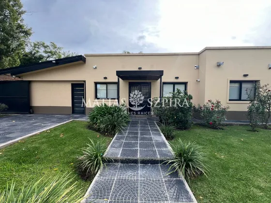 Casa En Venta En El Resuello