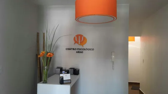 Alquilo Consultorio En Castelar Para Salud Mental (psicologos, Psiquiatras, Psicopedagogos, Etc)