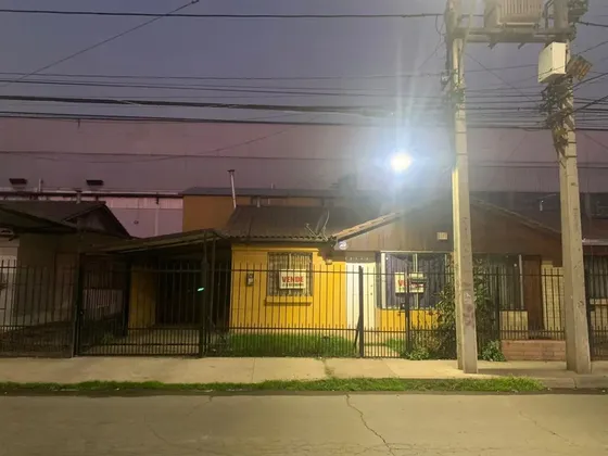 Hermosa Casa En Venta De 6 Dorm. En Maipú