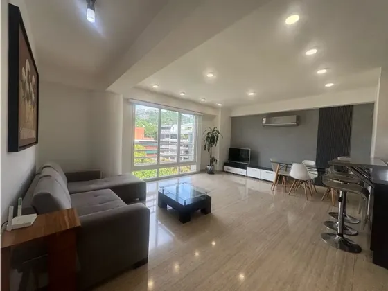 Alquilo Apartamento Los Naranjos De Las Mercedes, Amoblado