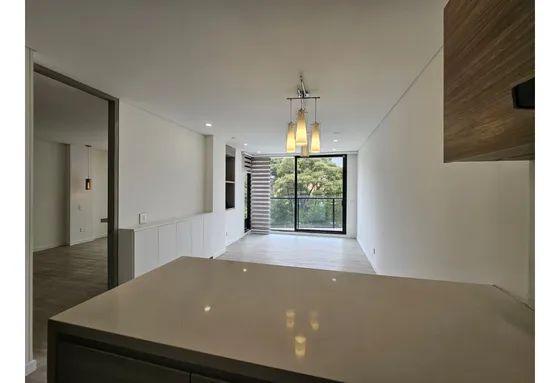 Venta De Apartamento En El Chicó, Santa Paula