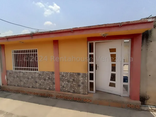 Bella Casa En Venta Ubicada En Cagua Prados De La Encrucijada Db 24-24512