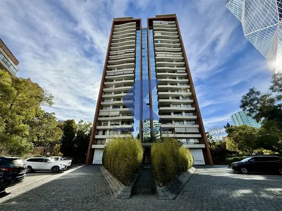 Duplex Penthouse En Venta De 1 Dorm. En Las Condes