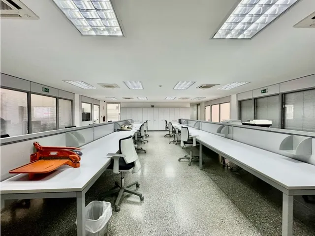 Se Vende Edificio Industrial 3.672m2 Los Ruices