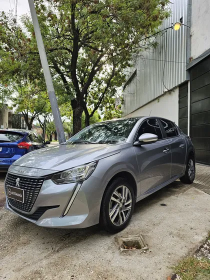 Peugeot 208 1.6 Allure