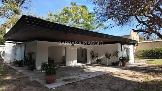 Casaquinta En Villa California - Del Rocio & Los Lapachos