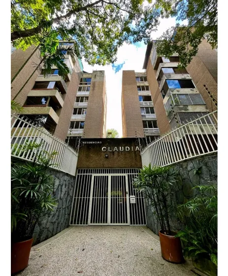 Se Vende Apartamento 165m2 Las Esmeraldas 1208