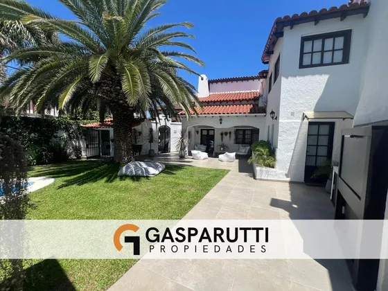 Casa En Venta Con Pileta En Aranjuez! Apto Credito