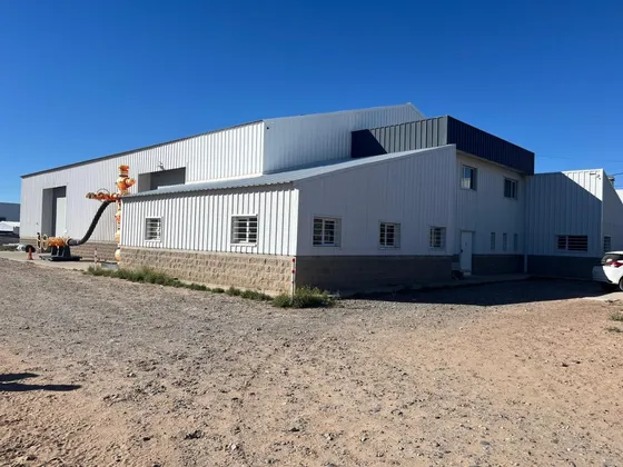 Alquilo Base Operativa En Parque Industrial Neuquén