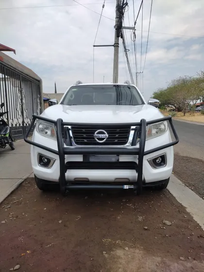 Nissan Frontier Le