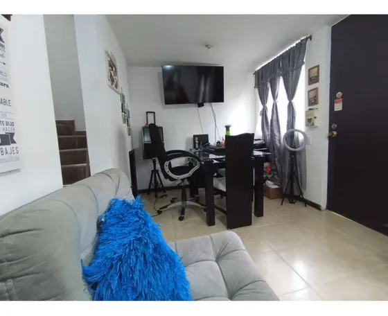 Casa Unifamiliar En Venta En La Loma De Los Bernal Medellín