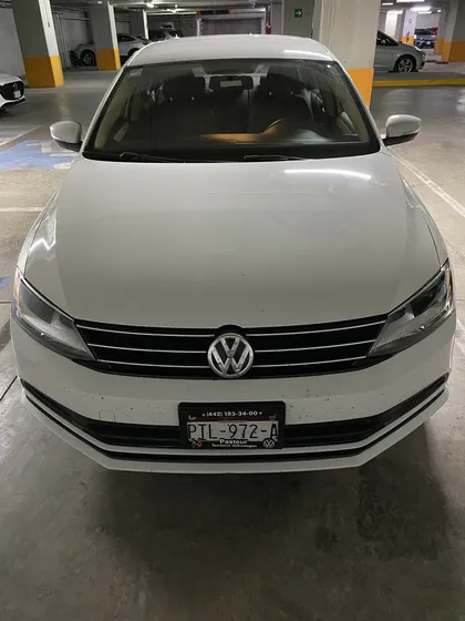 Volkswagen Jetta 2.5 Trendline At