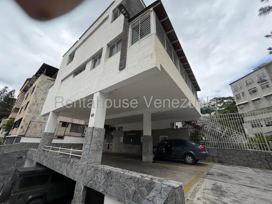 Amplio Ph En Alquiler - Los Naranjos De Las Mercedes // Mls #26-17799 Mb