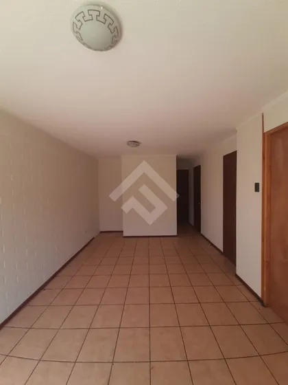 Casa En Arriendo De 3 Dorm, 1 Baño En Pudahuel.-