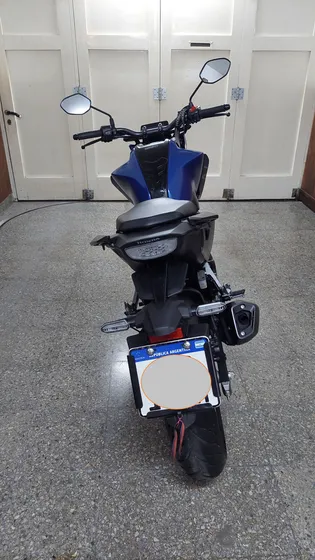 Vendo Honda Twister Cb300f Año 2023! Con Solo 6800 Kms!