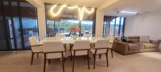 Casa En Terrazas Del Club Hípico Remodelada Y Moderna Con Terraza Mls #25-24126 Dreidy G