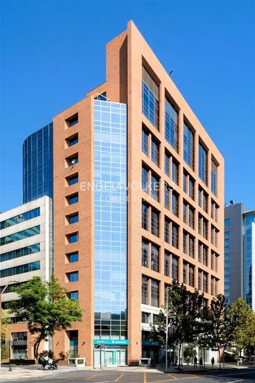 Oficina Full Equipada En Edificio Corporativo El Golf