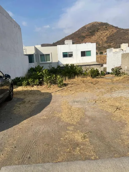 Terreno 140 Mts En Senderos De Monteverde 7x20 En Coto 4