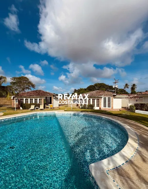 Casa En Venta En Bugavilla Iii, El Tuque