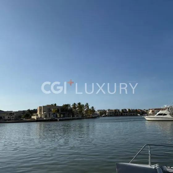 Cgi+ Lurury Vende Parcela De Terreno En Casas Bote A