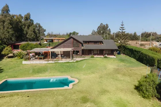 Increíble Casa En Condominio Lomas Del Mauco
