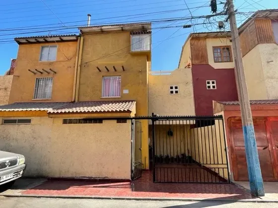 Casa Coviefi 4d - 2b - Estacionamiento
