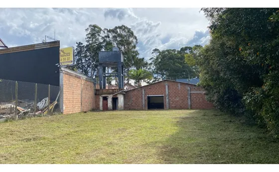 Lote Comercial Con Bodega En Llanogrande