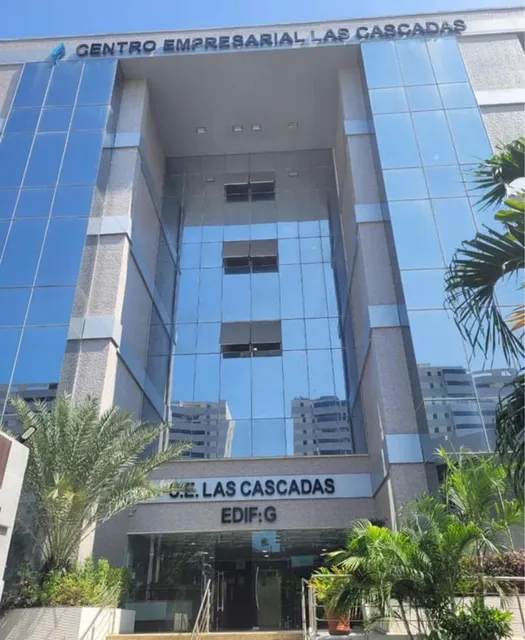 Venta Local  En Centro Empresarial Las Cascadas Lecheria