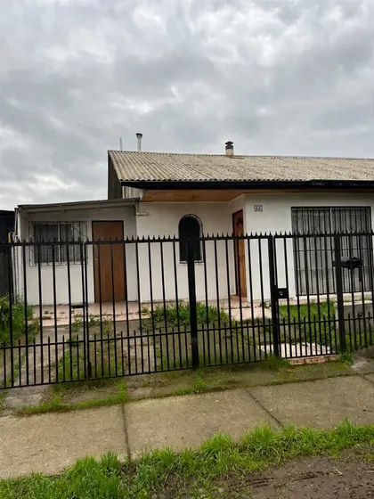 Casa En Venta De 3 Dorm. En Villa Galilea