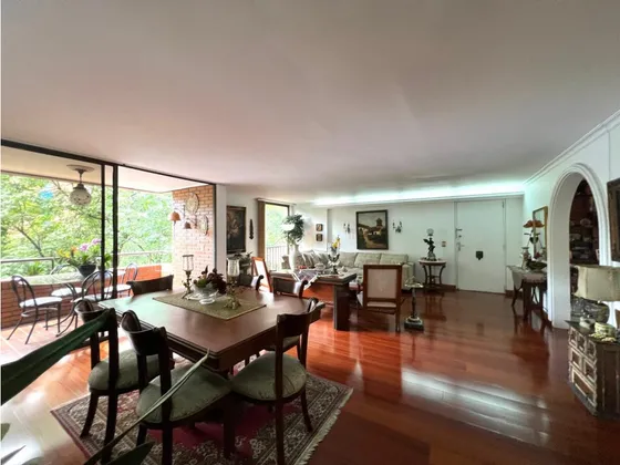 Venta Apartamento El Poblado.el Tesoro Cerca Éxito  En Unidad Completa