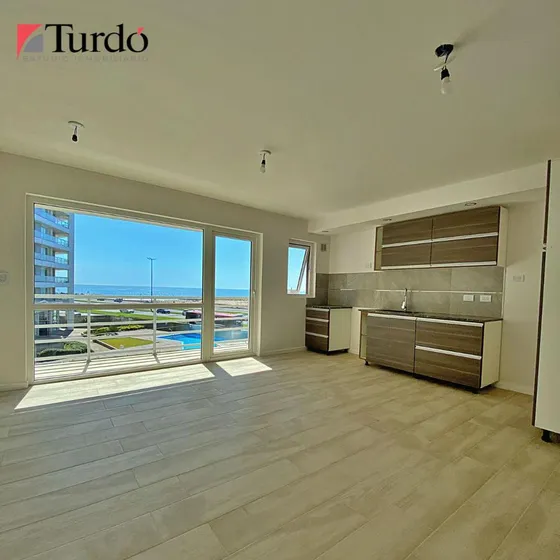 Venta Departamento 1 Ambiente A La Calle Con Vista Al Mar - Zona  La Perla, Mar Del Plata