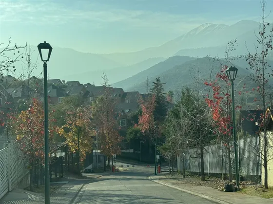Casa 5 D En Condominio El Huinganal, Inmejorable Vista