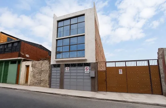 Arriendo Edificio Oficinas Nuevo En Centro De Arica