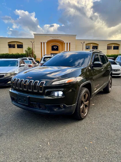Jeep Cherokee Latitude 75 Aniversario