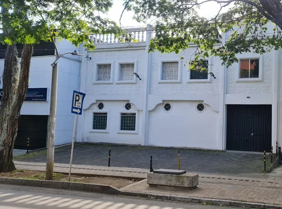 Casa En Venta Antigua Sede De La Clinica Noel En Prado Centro