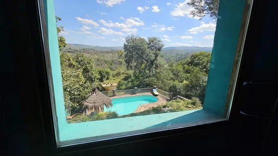 Casa En  Venta 3 Dormitorios, Pileta Climatizada, Con Bajada Al Rio Tala Huasi/ Icho Cruz