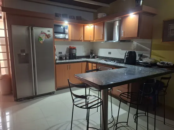 Casa  Remodelada En Venta En Brisas Del Lago. Ciudad Alianza