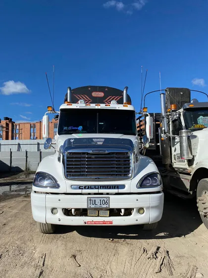 Freightliner Columbia Con Trailer Romarco