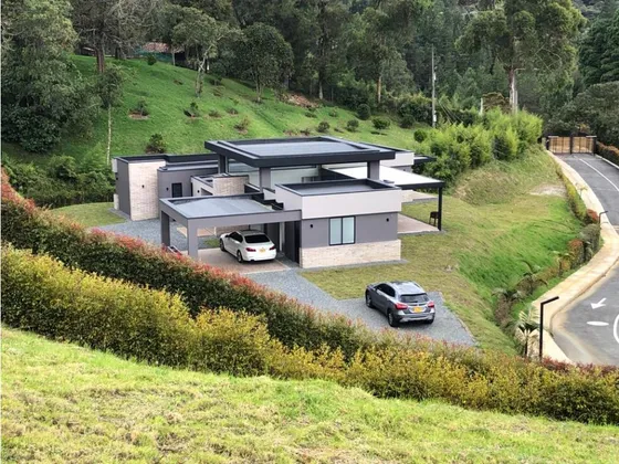 Casa En Venta En Las Palmas Medellin