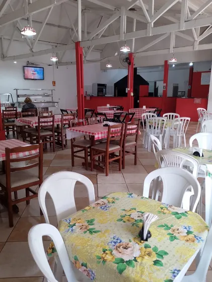 Vendo Restaurante Completo