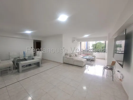 Espectacular Apartamento En El Cigarral! #25-23971 Ricardo Rah 