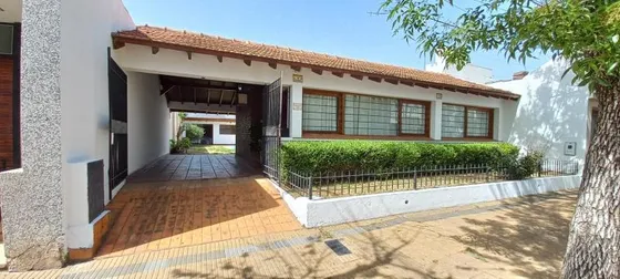 Casa En Venta - 4 Dormitorios 2 Baños - Cochera - 312mts2 - Venado Tuerto, General López, Santa Fe