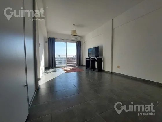 Departamento Monoambiente Con Cochera Descubierta 32mts. En Caseros