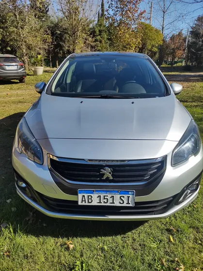 Peugeot 308 2.0 Allure Plus 143cv