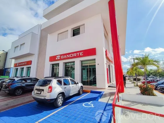 Oficinas Con Amplios Espacios En El Centro · 155m2 · Av Xcaret