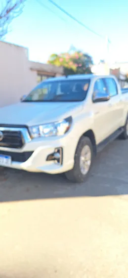 Toyota Hilux Pick-up 2.8 Cd Srv 177cv 4x4