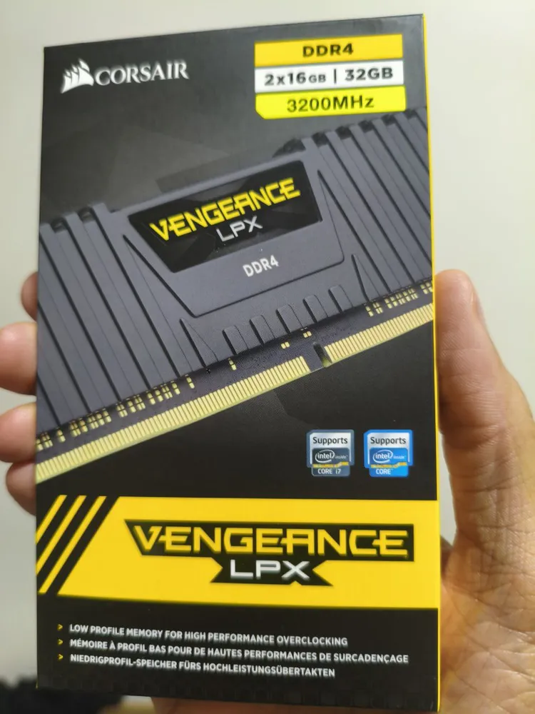 Memória RAM Vengeance LPX preto 32GB 2 Corsair CMK32GX4M2E3200C16