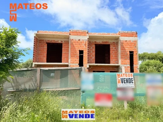 Venta Conjunto De Unidades A Estrenar En Mar Del Tuyu 86 E/ 8 Y 9