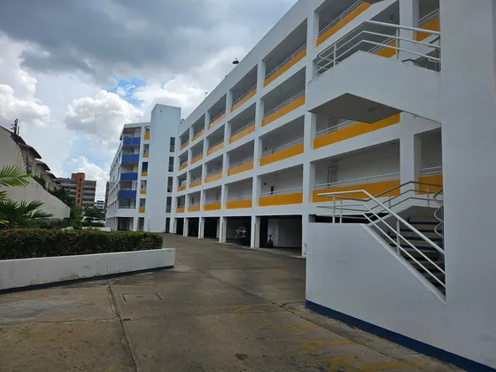 Se Alquila Apto De 2 Habitaciones Coral Plaza Lecheria