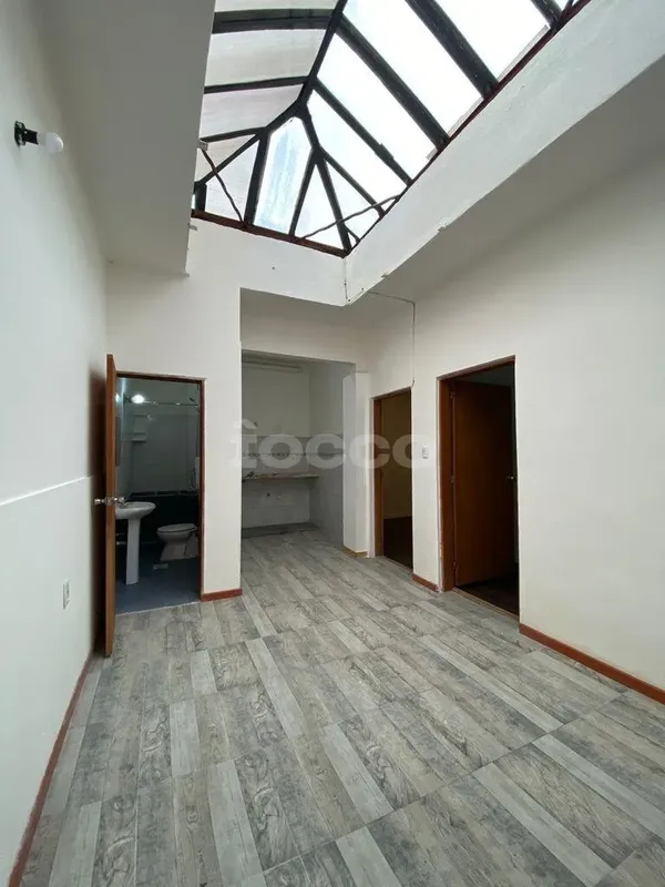 Apartamento De 2 Dormitorios- Barrio La Comercial